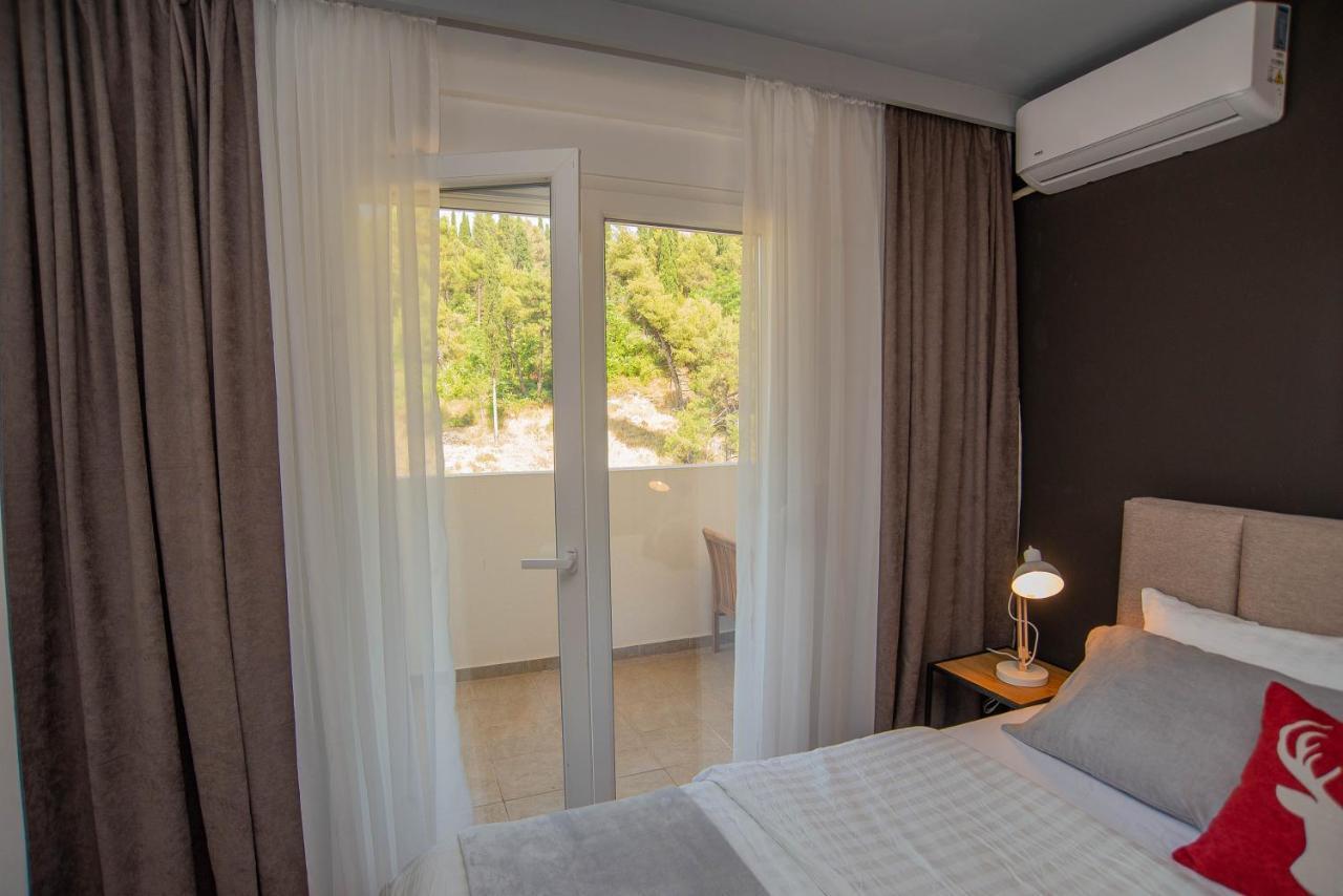 Stylish Two Bedroom Apartment At Ljubovic-Hill Park Podgorica Luaran gambar