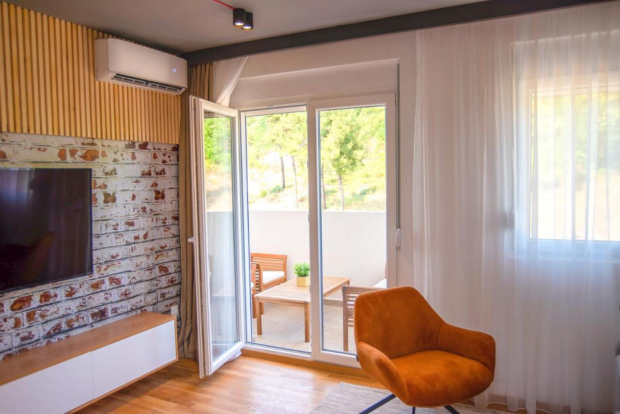 Stylish Two Bedroom Apartment At Ljubovic-Hill Park Podgorica Luaran gambar